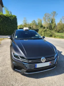 Taxi du Soleil berline avant trois-quarts à Montélimar